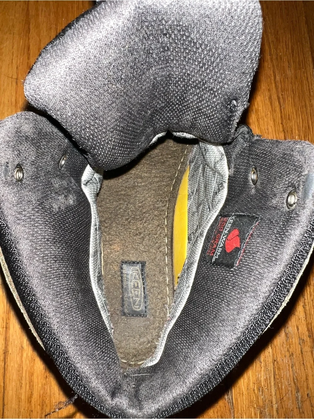 Keen Revel Dark Shadow Chili 200g Insulated Winter Hiking Boot Waterproof - 12